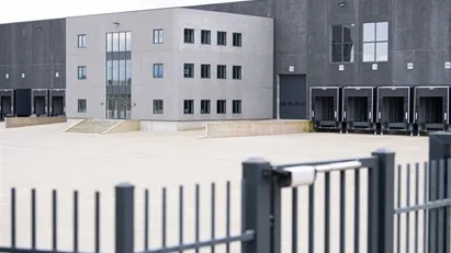 Nyopført kontordomicil ved motorvejen