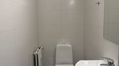 Moderne kontor – lyst, velholdt og klar til indflytning