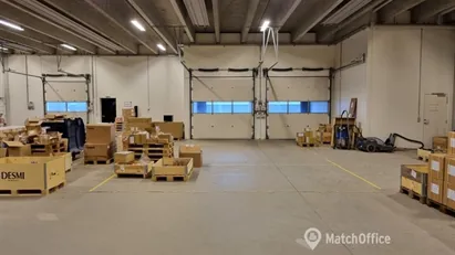1.650 m2 lager samt 512 m2 kontor
