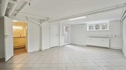 Rummeligt lagerlejemål i Vanløse