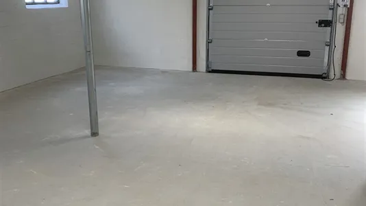 Lagerlokaler til leje i Helsinge - billede 2