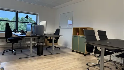 Flerbrugerejendom m. kantine, reception & gratis parkering