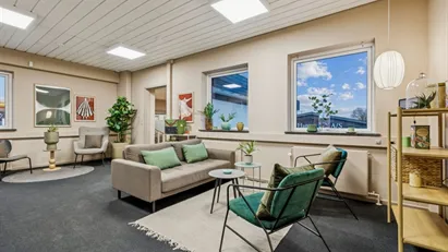 Ingen binding, kontor til 1.675 kr.