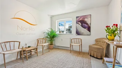 Stor erhvervslejemål til klinik, kontor mv.