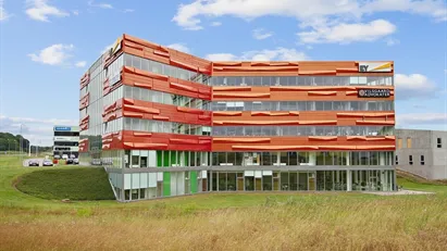 Moderne kontor i Advice House med adgang til stærkt erhvervsmiljø