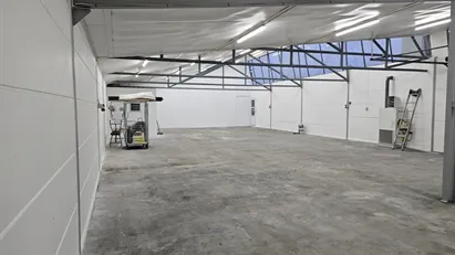 Lager til leje – 210 m² nær Tietgenbyen