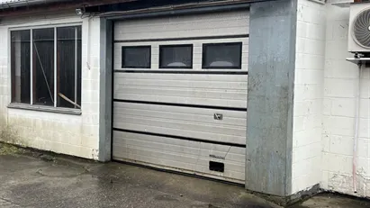 Lagerlokaler beliggende centralt i håndværkerkvarteret.