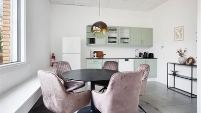 Momsfrit kliniklokale til 6.200 kr.